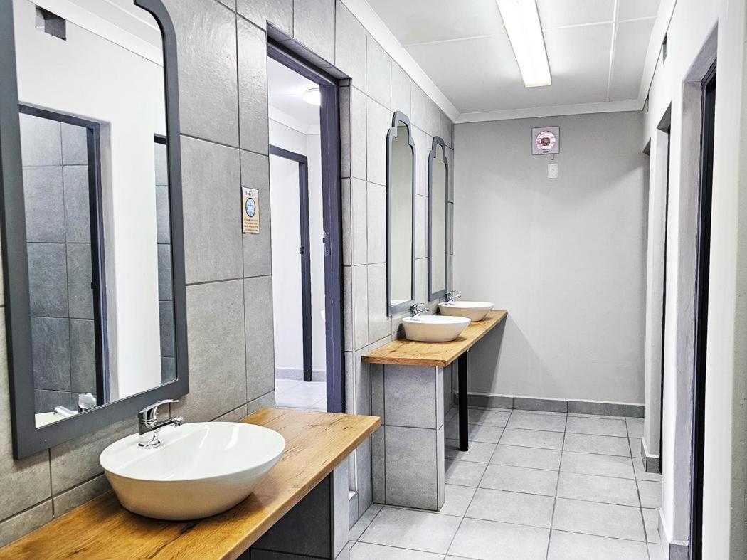 Beds Inn George Zewnętrze zdjęcie